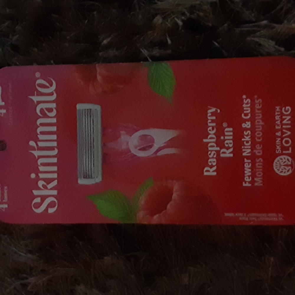 Skintimate Women's Razor bundle - Picture 4 of 5